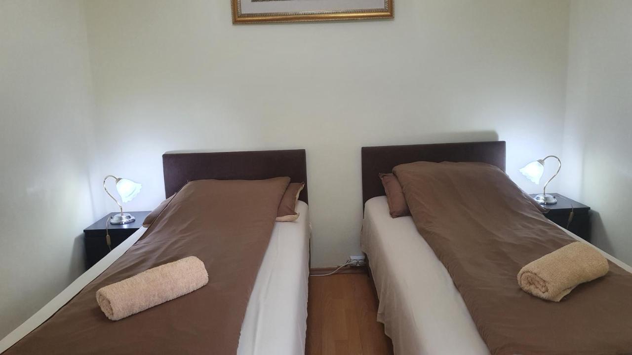 Ruttkai Vendégház Székesfehérvár Exterior foto
