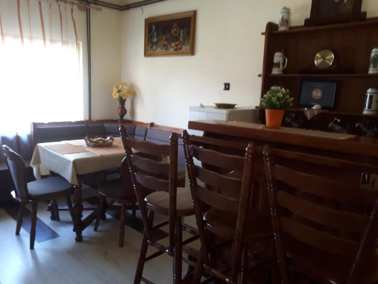 Ruttkai Vendégház Székesfehérvár Exterior foto